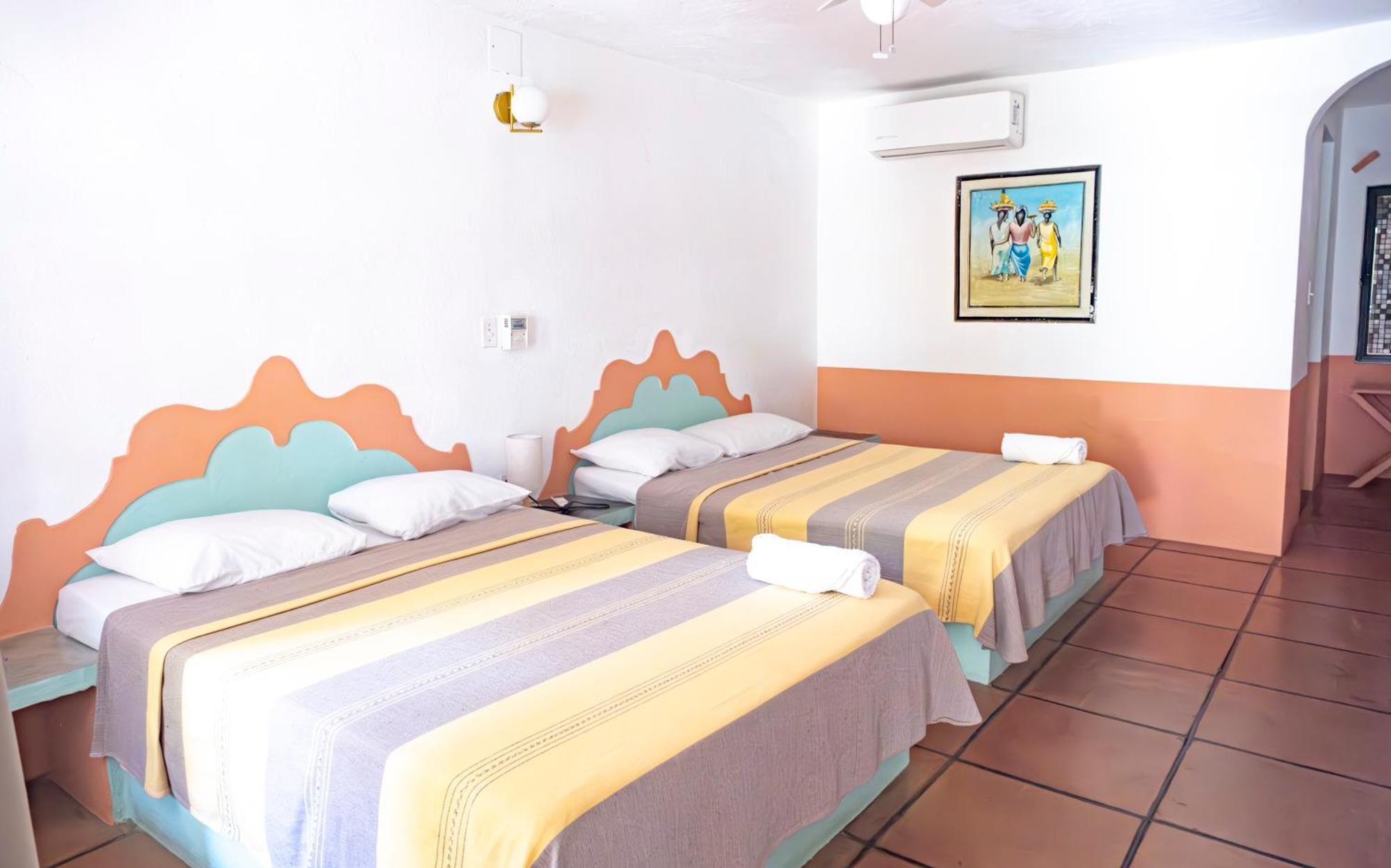 Hotel Flor De Maria Puerto Escondido  Exterior photo
